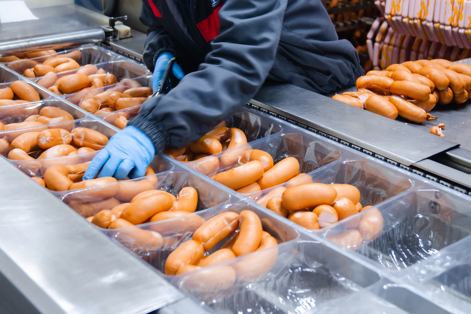 sausages-packing-line-sausage-industrial-manufacture-sausage-products